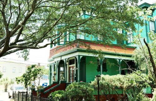 Master King Room Victorian with Private Bathroom in a Historic house - Foto 3