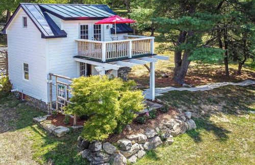 1786 Farm Cottage Honeymoon Suite Renovated 2022 - Foto 1