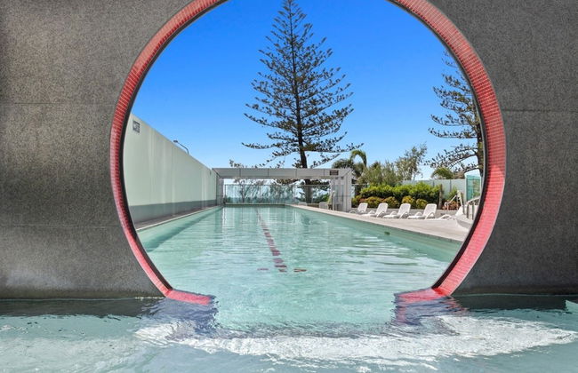 Luxury Beachfront Stay in Kirra - Photo 8