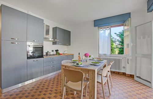 Mark Apartment - Happy Rentals - Photo 4