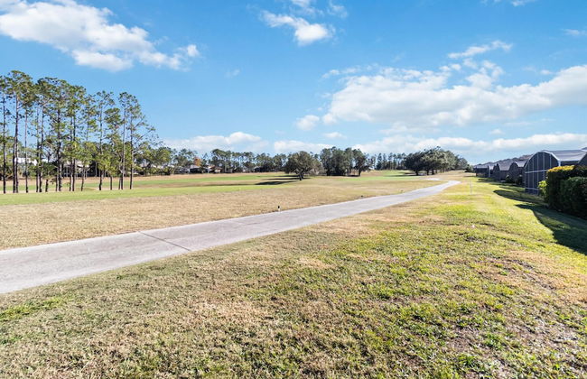 Amazing Vacation Home With Private Pool at Highland Reserve! - Photo 40