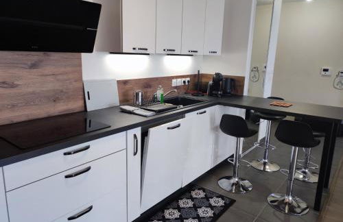 L'AuthentiCité, jardin et parking au centre-ville - Foto 7