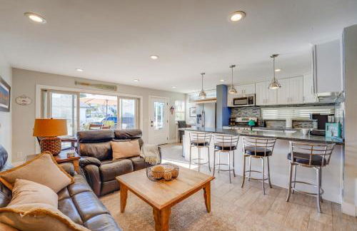 Stunning Beach Home - large patio, parking, ac & dog friendly! - Foto 25