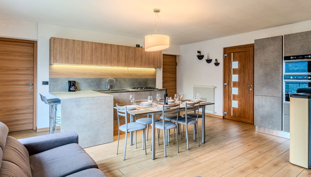 Kitchen / Dining Room