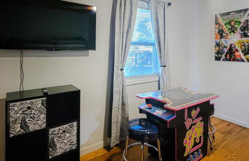 Cozy Home Sleeps 6 Hot Tub Fire Pit Free Ticket - Foto 23