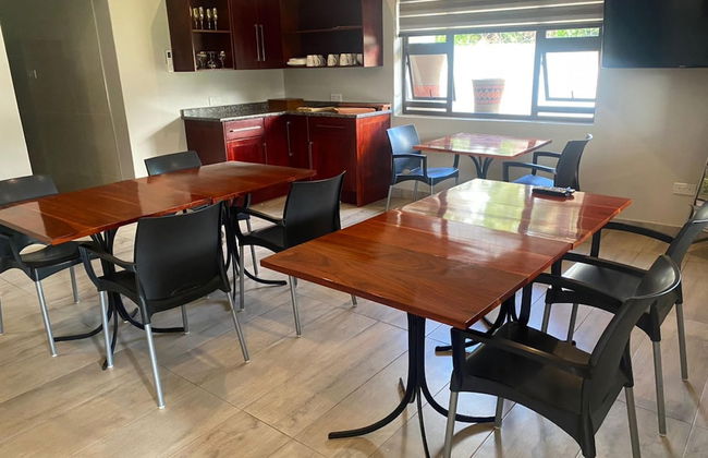 A Pristine B B Located in Belvedere Harare - 2006 - Foto 28