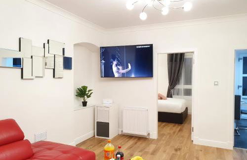 Glasgow Comfortable and Modern 3 Bedroom Mid Terraced Villa - Foto 14