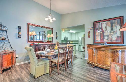 Cheery Condo with Community Pool and Waterslide! - Foto 11