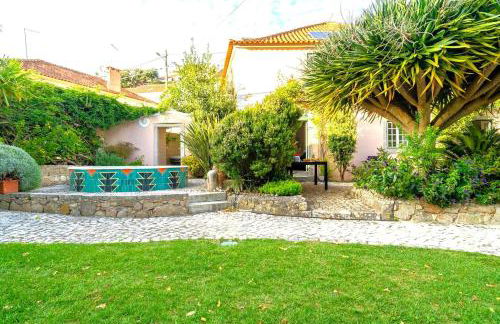 Charming Coastside Villa - Photo 12