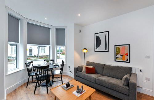 Stylish Flat with En-Suites Near Nature & Amenities - Foto 3