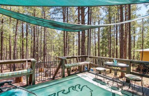 Near Trails Forest Lake Retreat with Backyard Oasis - Foto 26