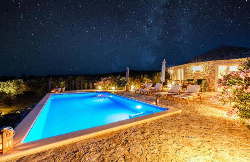 Island Getaway - Heritage House - Photo 71