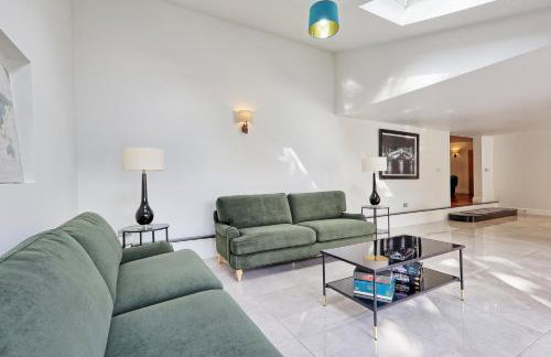 Mayrose House - 6BR 4BATH Luxe Spacious Retreat - Foto 9