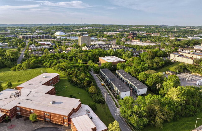 Luxe 4bdr w/ Balcony & Parking, 10 Mins to Broadway 9th Avenue by Avantstay - Foto 45