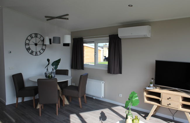 Holiday Home in Limburg With Outdoor Fireplace - Photo 12