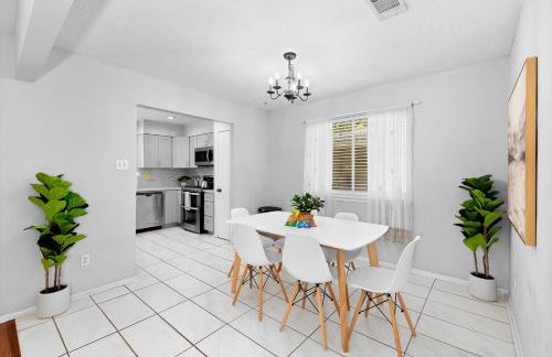 Pet Friendly - Q2 & Domain - King Bed - Pool Table - Foto 2