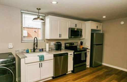 Newly Renovated Small Town Retreat - Foto 13