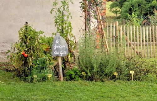 Gîte Authentique avec Internet Très Haut Débit à Amions-Vézelin - FR-1-496-226 - Foto 24