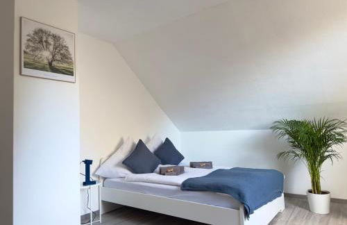 Möbliertes Apartment in Herne-Mitte mit Parkplatz, Arbeitsplatz, WLAN- Super Anbindung an Autobahnen und ÖPNV -Für 1bis 3 Personen - Foto 10