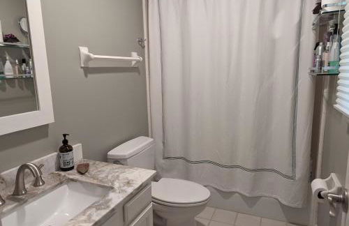 NEW! Stately 3BR25BA near Rockwood - Foto 19