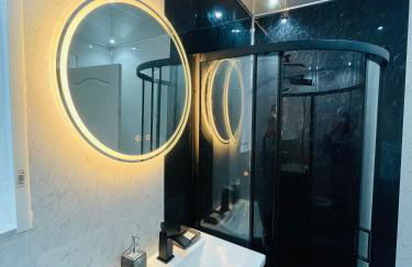 Luxury 3 Bedrooms Entire Flat - Self Check in & Check out - Photo 68