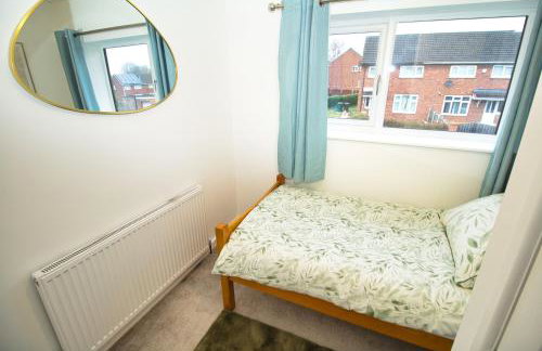 3 Bed Semi - Refurbished High Standard - Off Street Parking - Large Garden - Dog Friendly - Fast Wifi - Foto 13