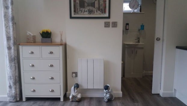 Rose View - Modern detached bungalow - Photo 2, Room