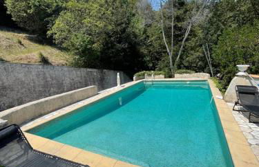 Studio en bas de villa avec piscine proche bord de mer - Foto 1