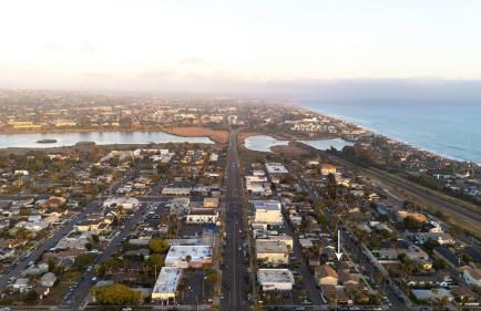 Walk to the Beach Private Backyard and Fire Pit - Foto 39
