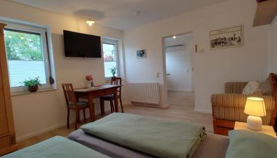 Ehemalige Uhrmacherwerkstatt mit Terrasse - Foto 2