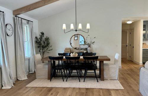 Country Comfort with Pool Family & Groups - Foto 23