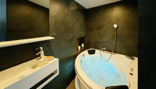 L'Oxalis villa (L'Osmanthus), Logement avec balnéothérapie privée - Foto 2