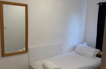 Cozy 3 Bedroom Flat near Essex Uni, WiFi and Free Parking - Foto 9