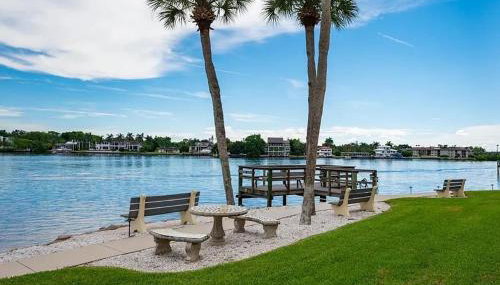 5 min walk to #1 beach in America Canal View - Foto 5