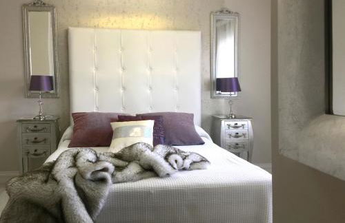 Villa de Lujo con Jardines y Piscina - Foto 21