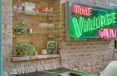 The Village Inn by Dakota Gal Digs - Foto 32