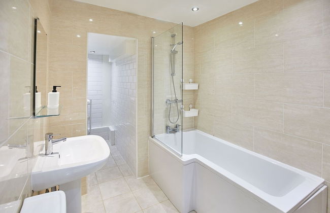 Host Stay Park Base - Photo 6