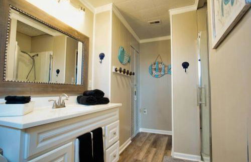 Serenity Sol ※ Surfside Charmer Near Beach & Jetty - Foto 30