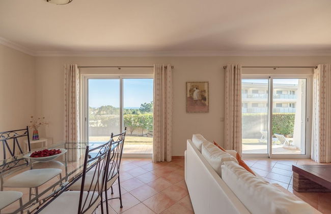 Lively Holiday Home in Albufeira With Private Pool 500m From the Beach - Foto 15