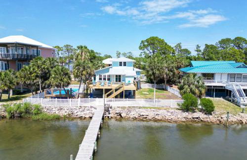 Spacious house- Deep Water Dock Pool Golf Cart Rental available - Foto 3