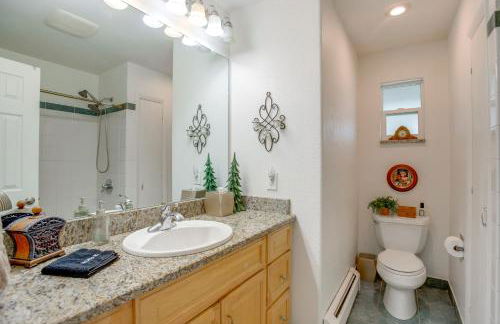 Modern Creekside Home 9 Mi to Downtown Denver - Foto 26