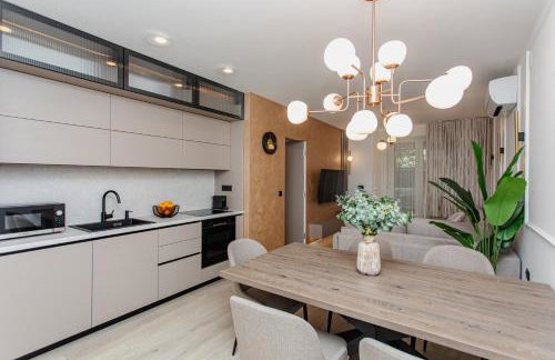 Stunning apartment Bella on Žnjan Beach, private parking - Foto 1