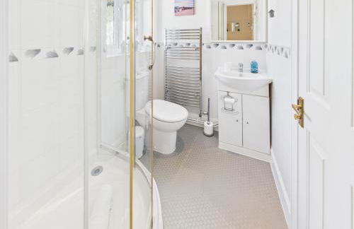 A peaceful apartment near the seaside - Photo 5