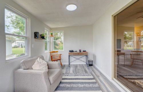 Peaceful Lady Lake Home with Screened-In Porch! - Foto 6