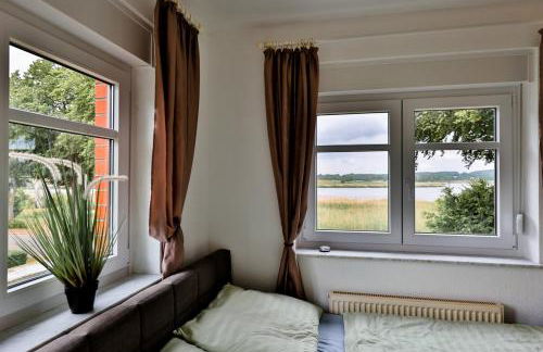 Kleines Apartment mit traumhaftem Seeblick, Ferienpark Seedorf Zeesenhaus Nr 4 - Foto 3