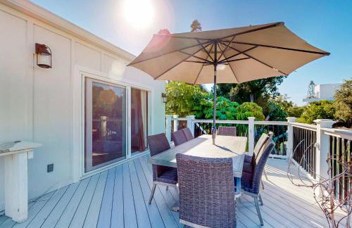 Escape By The Sea - Foto 2