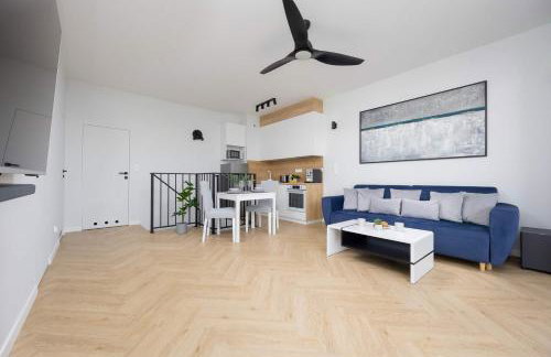 Modern Apartment by the Lake with Parking & Sauna in Zegrze by Noclegi Renters - Foto 17