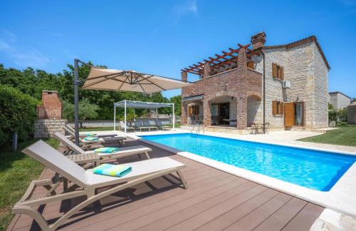 Paradis Villa Stone Queen with Heated Pool - Foto 1
