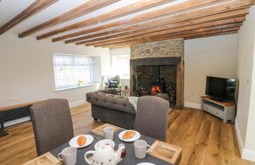 Bridge End Cottage - Photo 11