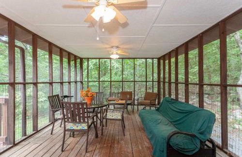 Private w Screened Porch Deck & Pet-Friendly - Foto 2